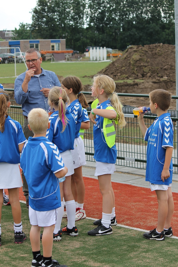 Oefenwedstrijd E2 Almkerk 137.JPG